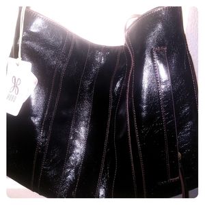 "Hobo" brand purse made with genuine leather!